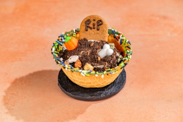 2026 wdw halloween foodie guide fallsundae