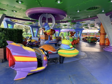 Alien swirling saucers refurb