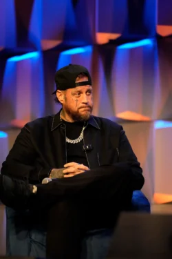 Crs 2026 crs presents jelly roll with humanitarian award mega1433307 031 scaled