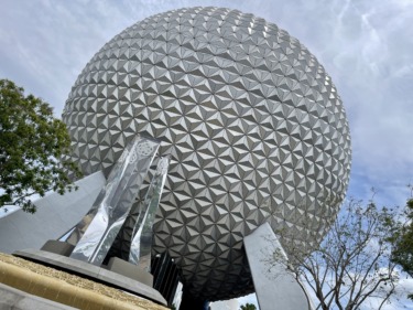 Entrance fountain spaceship earth featured image hero epcot 06242021 5485080 scaled 1