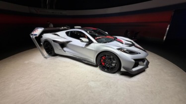 New chevrolet corvette zr1 added to test track at epcotnew chevrolet corvette zr1 added to test track at epcot 4