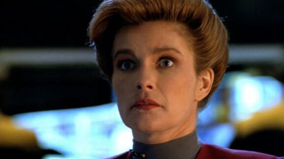 Star trek voyager elogium janeway wide eyed 1