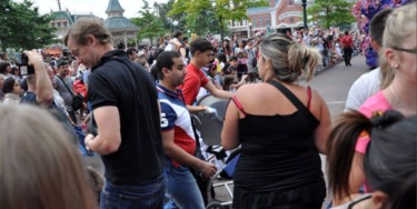 Disneyland paris crowds flickr 2