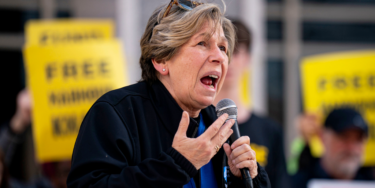 Randi weingarten speaks at event