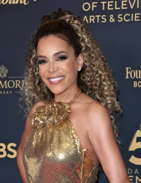 Sunny hostin 3 scaled