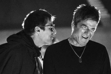 Watch oasis dont look back in anger documentary streaming