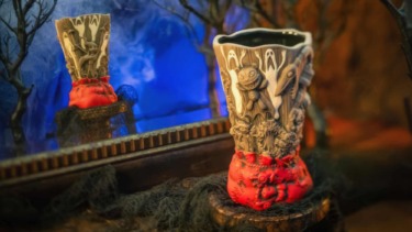 Nightmare before christmas mug trader sams