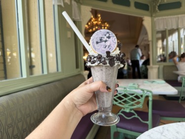 Wdw mk plaza steamboat willie milk shake 9261 scaled